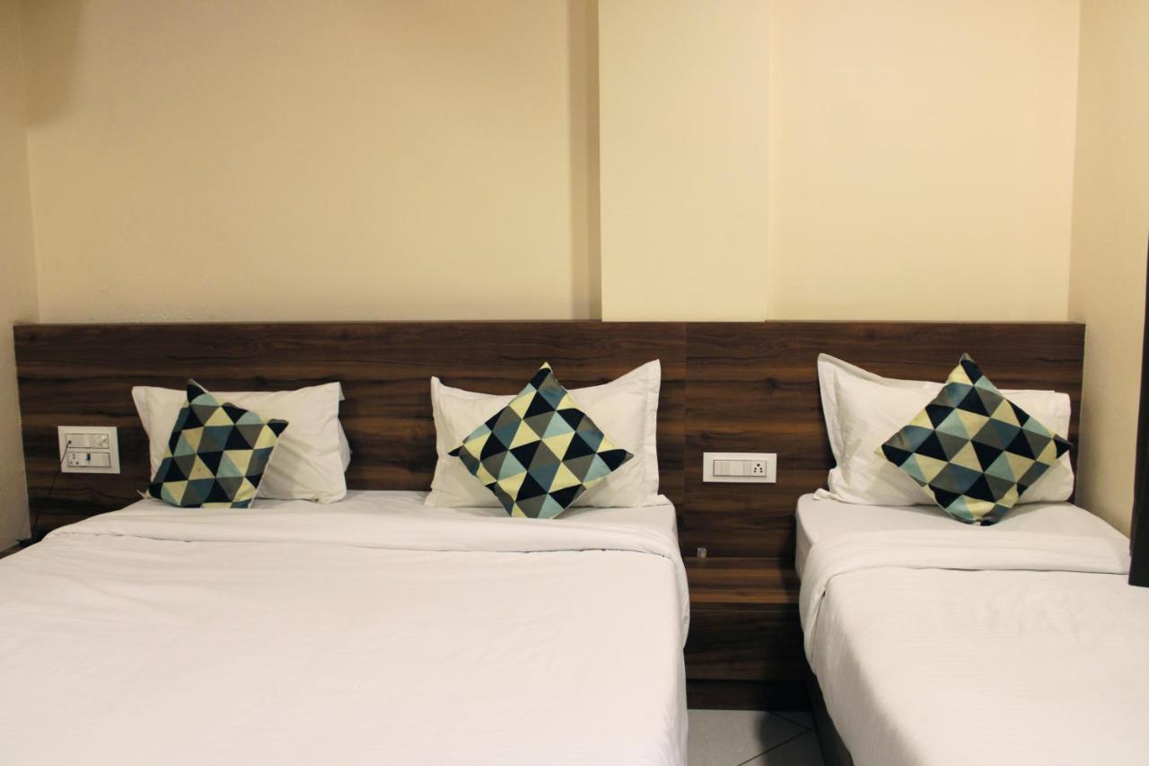 Maruti Group Of Hotels - Shri Naman Натхдвара Экстерьер фото