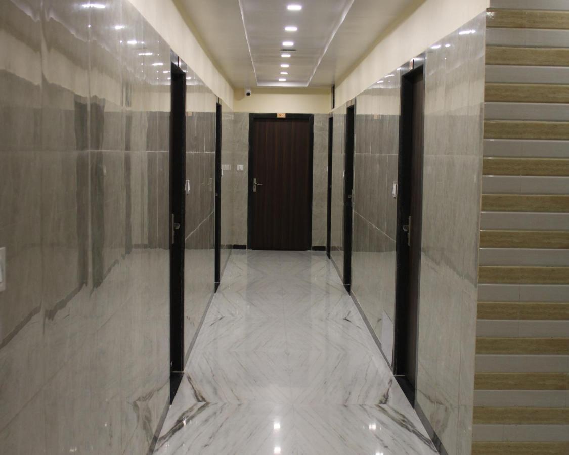 Maruti Group Of Hotels - Shri Naman Натхдвара Экстерьер фото