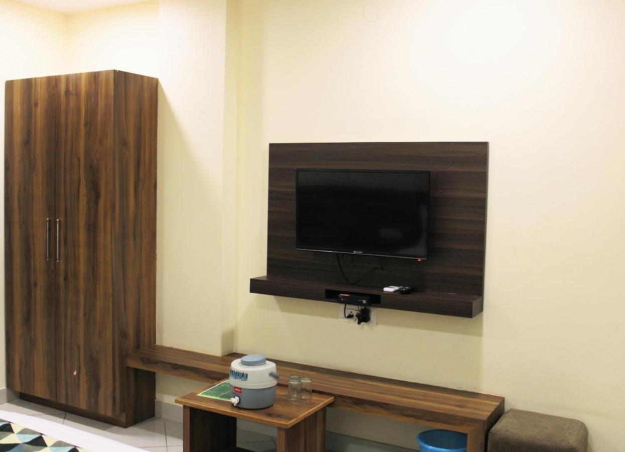 Maruti Group Of Hotels - Shri Naman Натхдвара Экстерьер фото